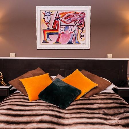 Art Hotel Grivola Breuil-Cervinia Εξωτερικό φωτογραφία