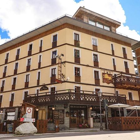 Art Hotel Grivola Breuil-Cervinia Εξωτερικό φωτογραφία
